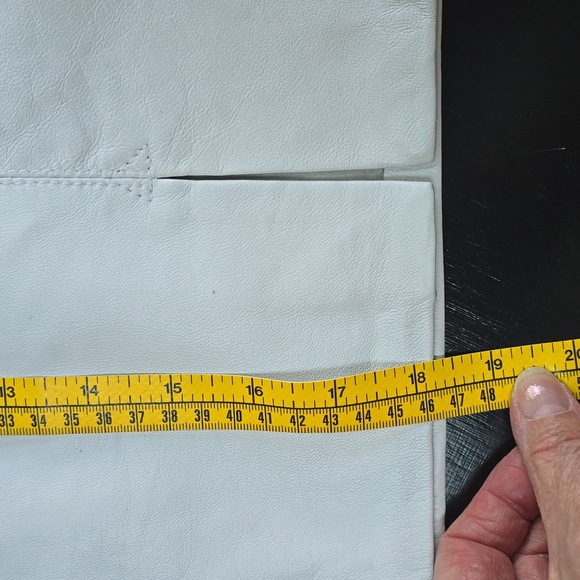 WHITE LEATHER SKIRT - Picture 6 of 6